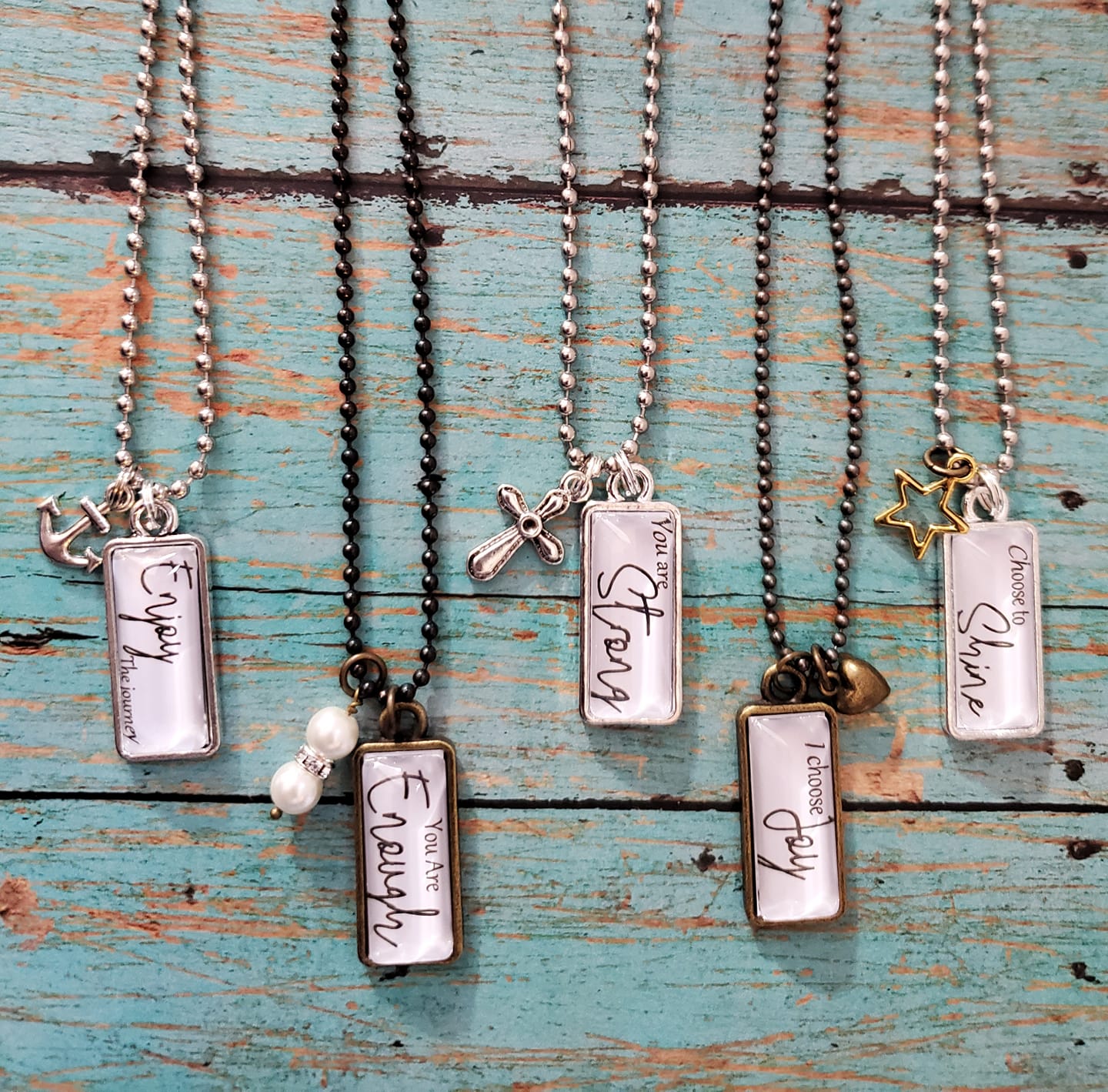 Mini Inspirational Pendant and Chain Set